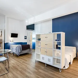 True Blue Roma